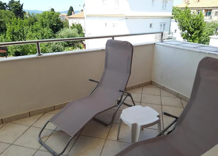 Maja アパート ザダル