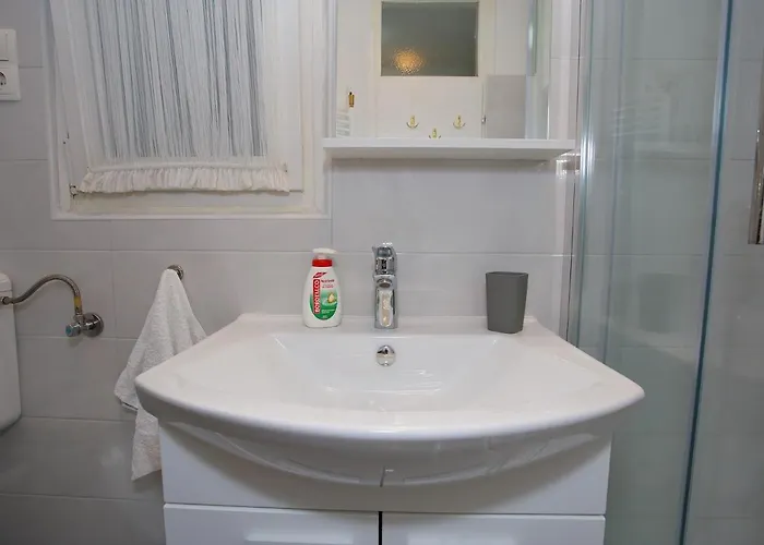 アパート Maja ザダル